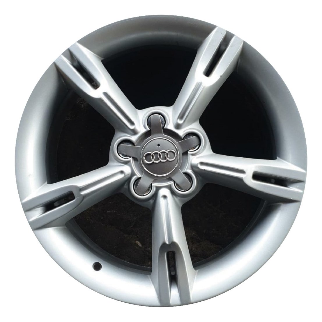 D_NQ_NP_810086-MLA76865747622_062024-F.jpg Llanta Original RECAMBIO R17 5x100 AUDI