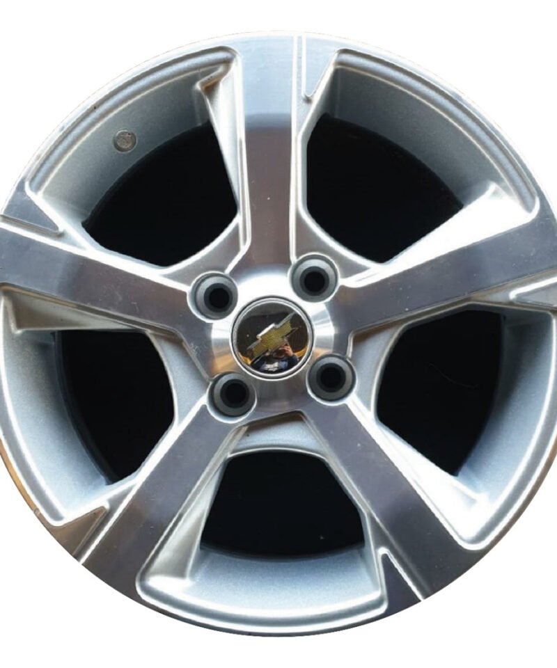 Llanta Original Nueva R15 4x100 CRUZE 2