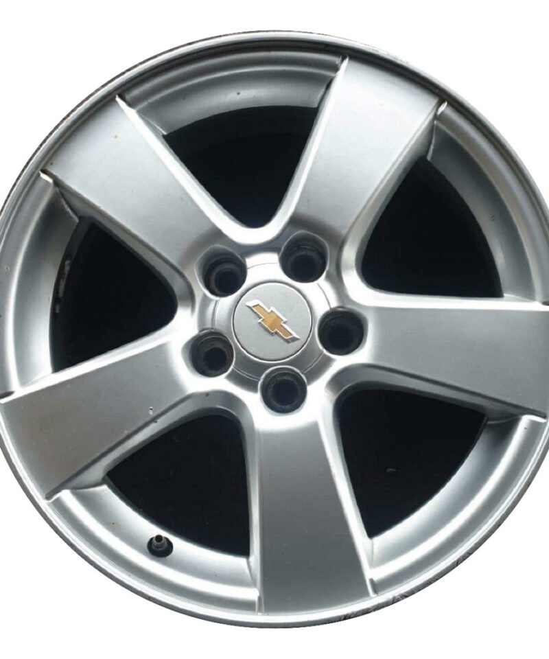 Llanta Original RECAMBIO R16 5x100 CHEVROLET